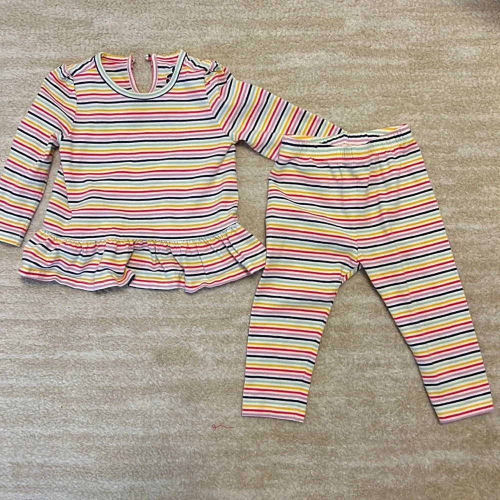 Adorable Baby Girls Baby Gap Striped two piece outfit with peplum top!